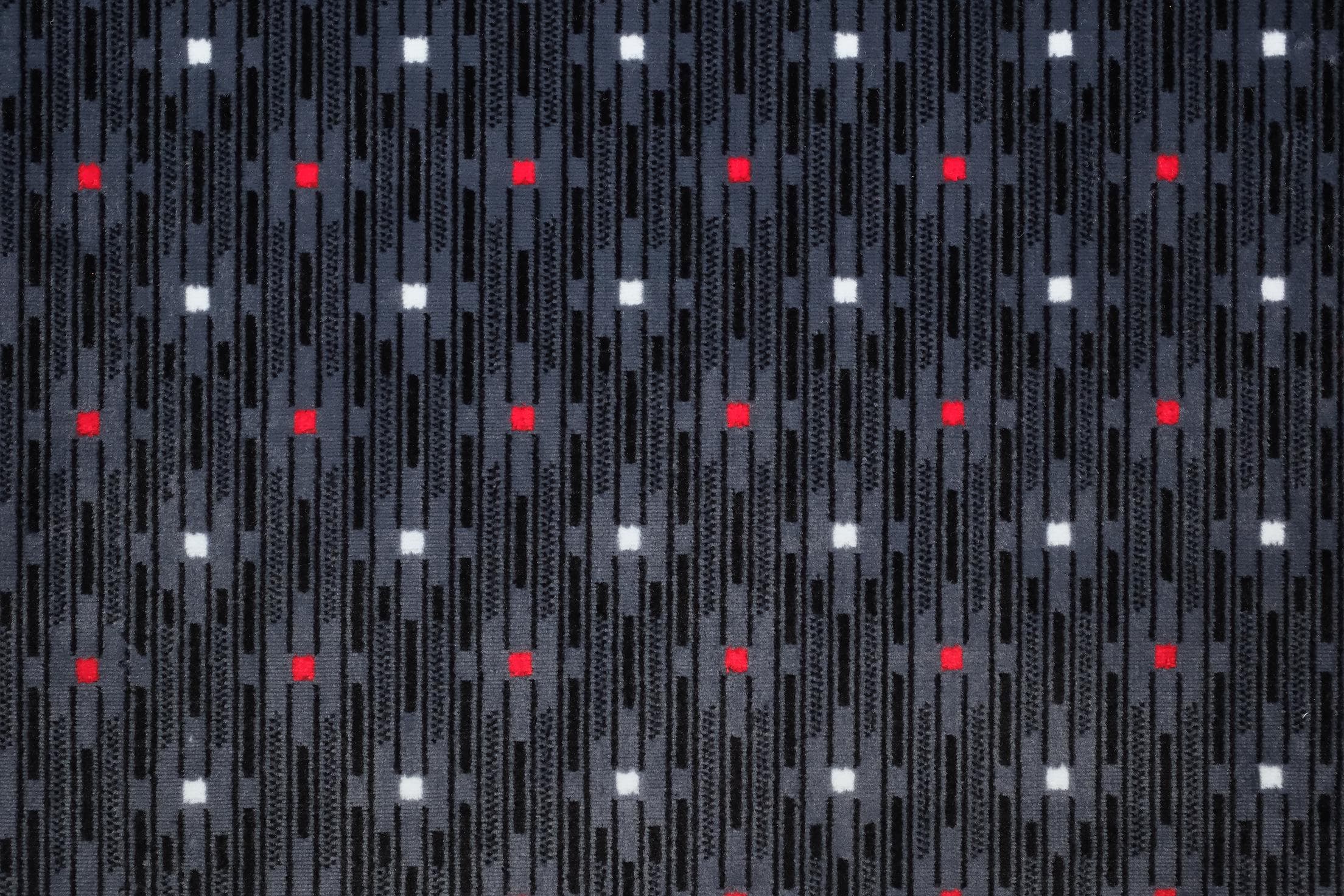 8773